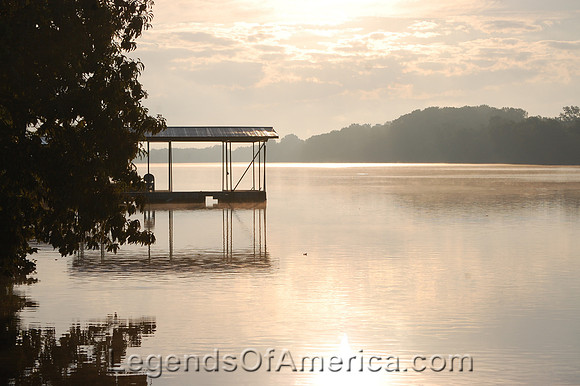 Lake of the Ozarks - Rays toward a Summers end
