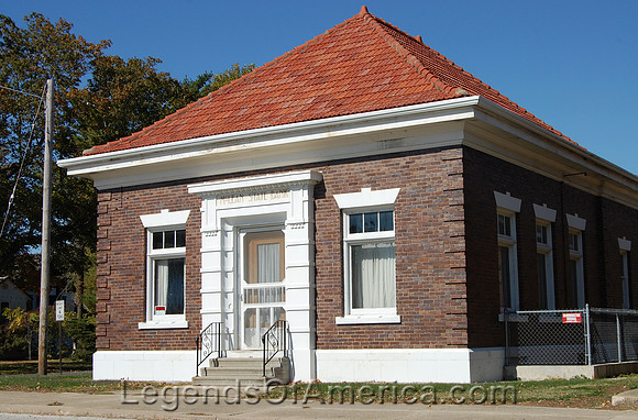 McLean, IL - Bank