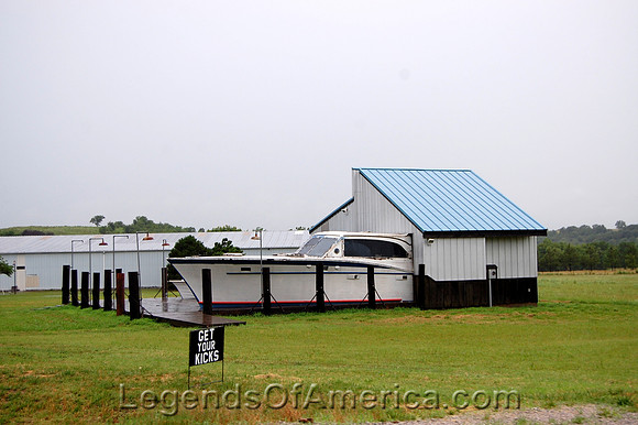 Kellyville, OK - Boat Building