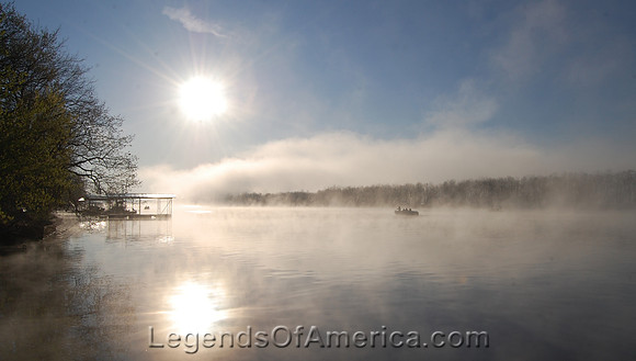 Lake of the Ozarks - Die Hards on a cold April morn