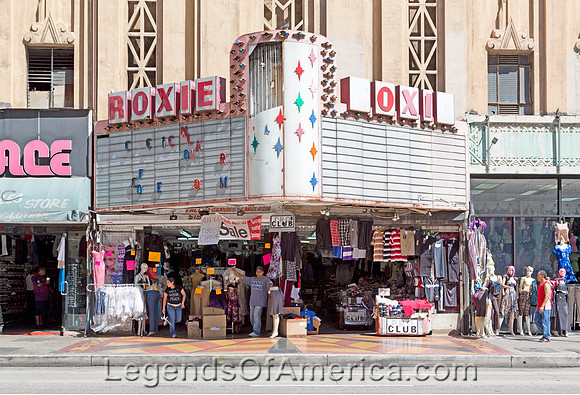 Los Angles, CA - Store at Roxi