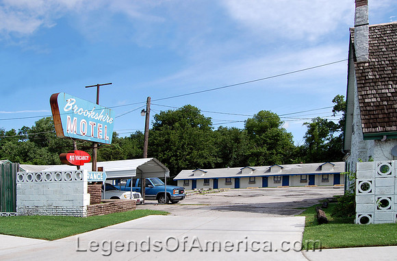 Tulsa, OK - Brookshire Motel