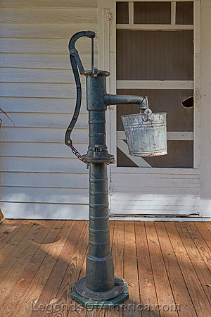 Jacksonville, FL - Walter Jones Historical Park Pump