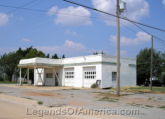 Canute, OK - Gas Station