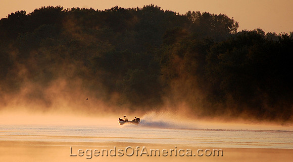 Lake of the Ozarks - Bird Boat Competition