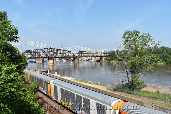 Kansas City, MO - Missouri River Bridges and Train