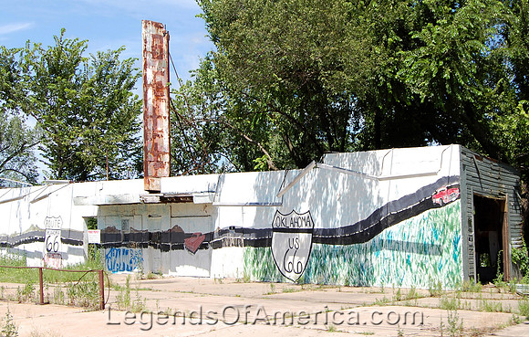 Tulsa, OK - Redfork Bell Motorcourt