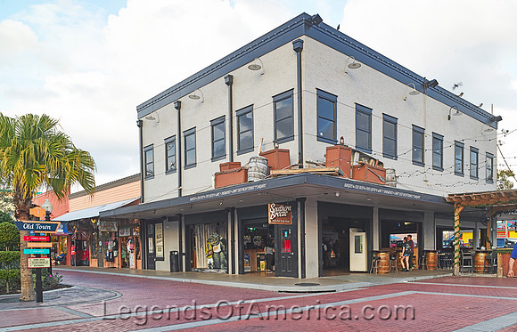 Kissimmee, FL - Southern Breeze Restaurant
