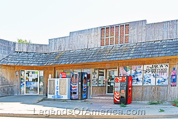 Palmer, KS - Food Store