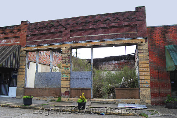 Edwards, MS - Building Ruins