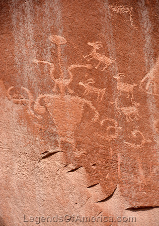 Capitol Reef National ParkCloseUpPetrglyphs-nps