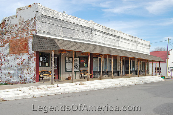 Pineville, MO - Business Building