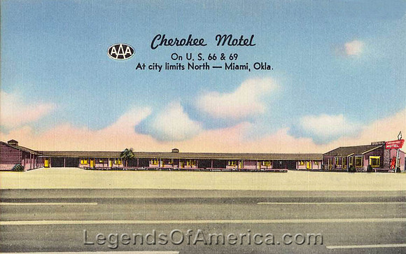 Miami, OK - Cherokee Motel Postcard