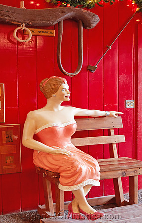 Wall, SD - Wall Drug Store Manequin