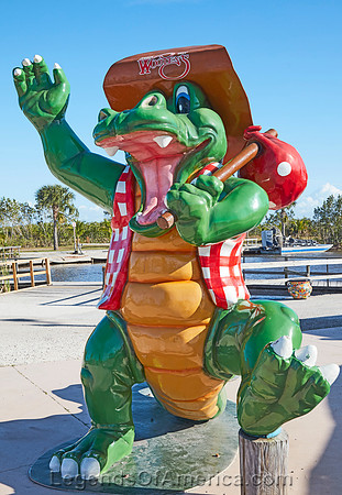 FloridaEvergladesAligatorStatueHighsmith2020
