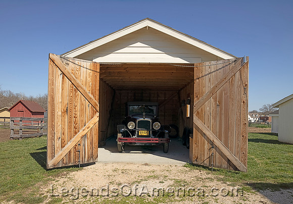 Shawnee Town Theme ParkGarageCarCarolHighsmith2021