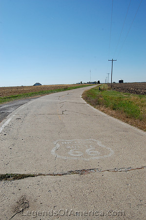 Nilwood, IL - Old Concrete Alignment