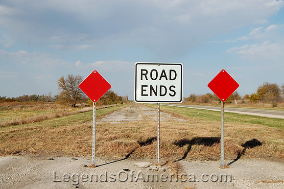 Chenoa, IL - Route 66 Ends