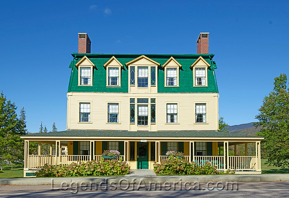 RiptonVTBreadLoafMountaincampusofMiddleburyCollegeCarolHighsmith2017