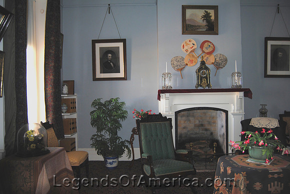 Fort Davis, TX - Commanding Officers Quarters Interior