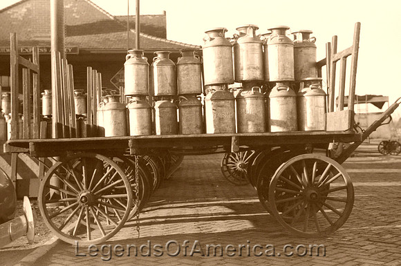 Minot, ND - Milk Cans, 1940
