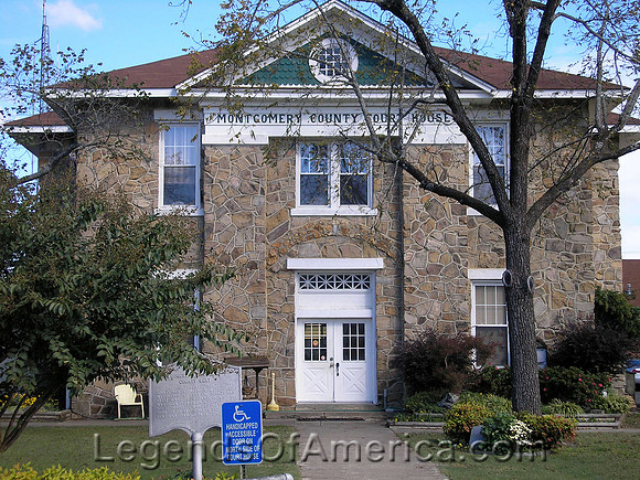 Mount Ida, AR - Montgomery County Courthouse