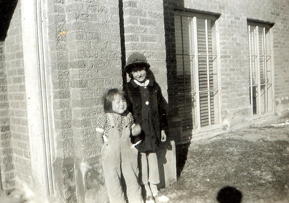 Wanda & Lorene, 1946