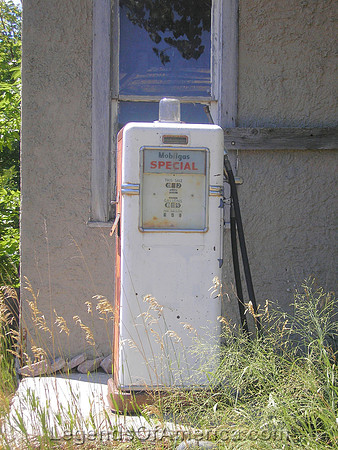 Seneca, NE - Old Gas Pump