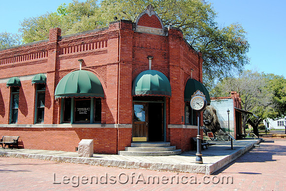 Dallas, TX - Heritage Village Bank