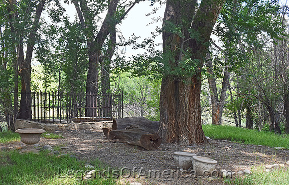 Cimarron, NM - Beaubien-Maxwell Graves - 2