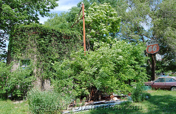 Redfield, KS - Overgrown Gas Station