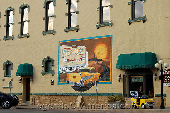 Pontiac, IL - Mural - 3