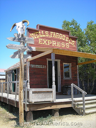 1880 Town, SD - Wells-Fargo Office