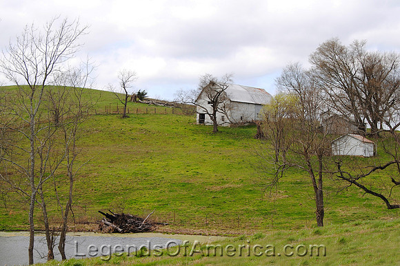Leslie, AR - Farm