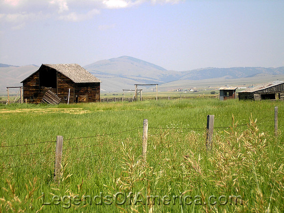 Philipsburg, MT - Barn