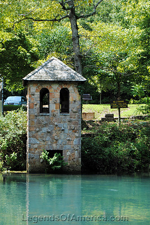 Lebanon, MO - Bennet Spring Stone Tower