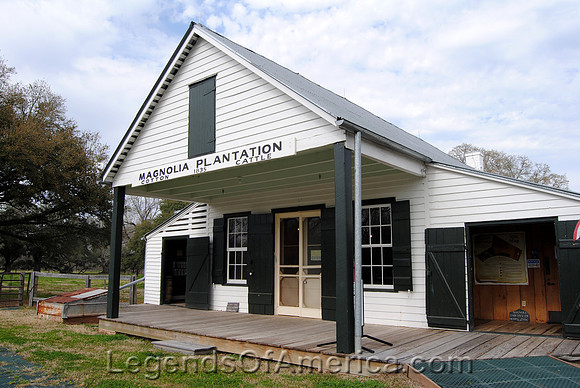 Natchitoches, LA - Magnolia Plantation Store