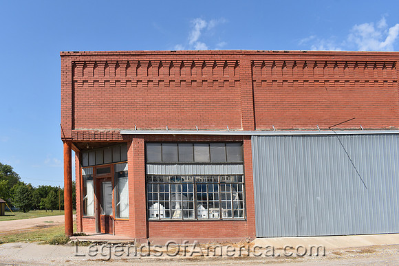 Narka, KS - Business Building