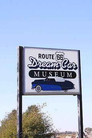 Williamsville, IL - Dream Car Museum Sign