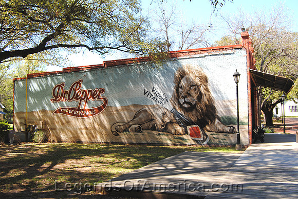 Dallas, TX - Heritage Village Saloon Mural