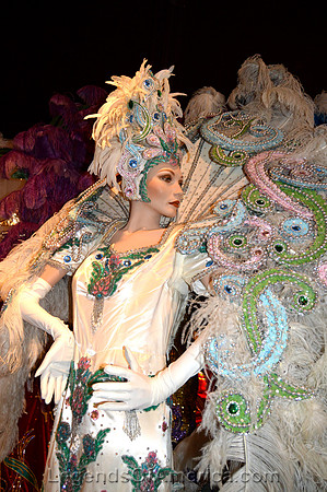 MardiGras-PastelLady