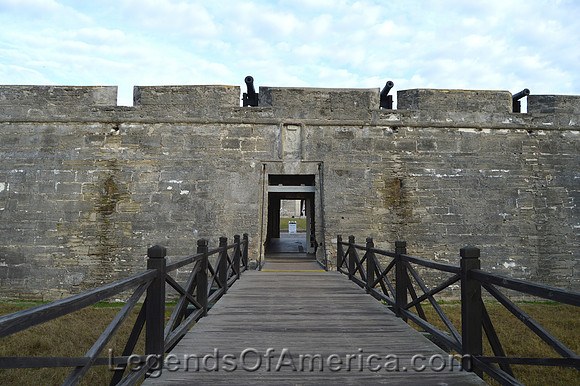 St. Augustine, FL - Castillo de San Marcos Entry