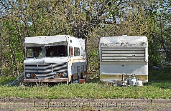 Elgin, KS - Dead Campers