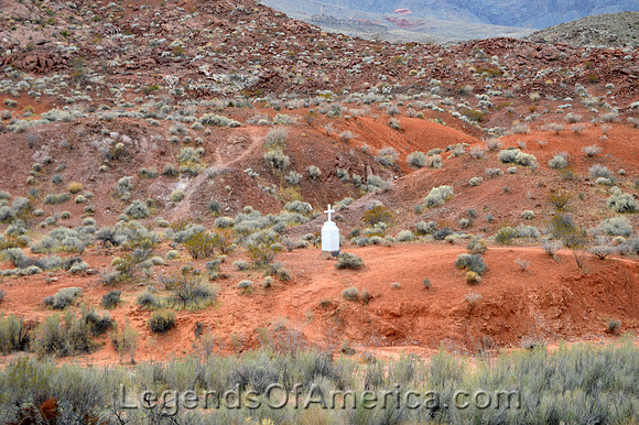 Valley of Fire, NV - Clark Grave