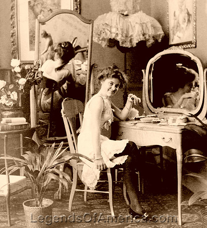 Reflections, 1900