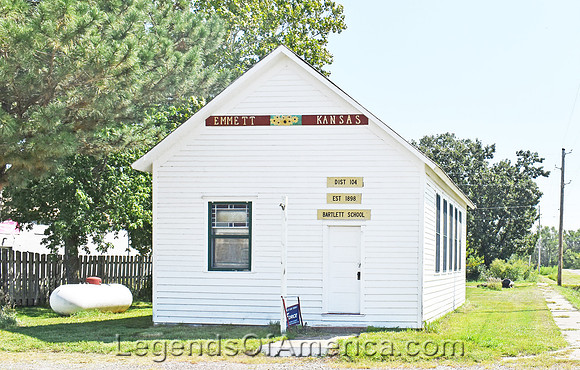 Emmett, KS - Bartlett School, Dist 104