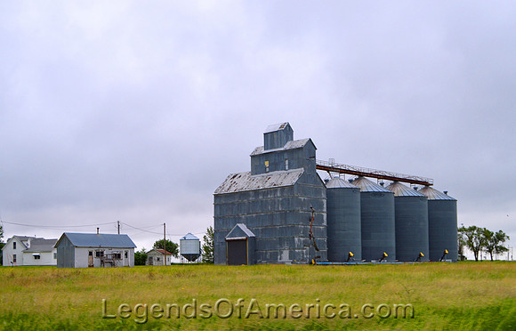 Waldo, KS - Grain Silos