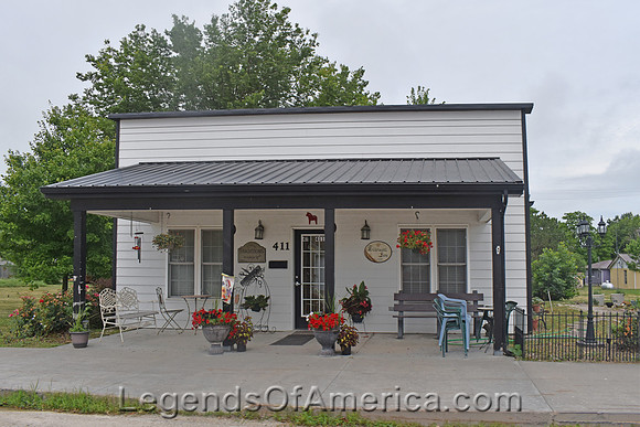 Ohlsburg, KS - Business Building