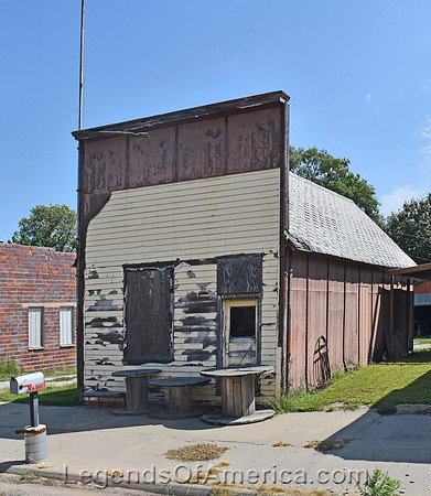 Munden, KS - Old Building -2