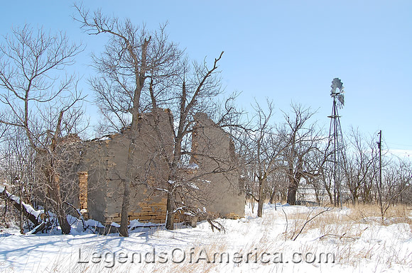 Sanford, KS - Area Barn
